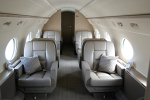 Gulfstream G550, OE-LCZ — салон