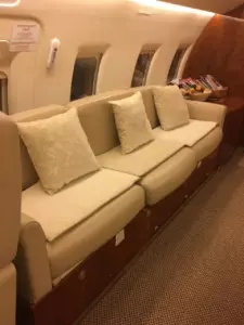 Challenger 604, RA-67228 — салон