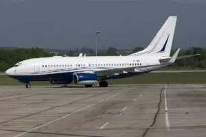 BBJ (737-700) — dış cephe