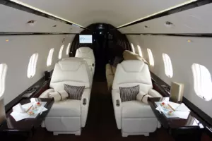 Challenger 300 — salon
