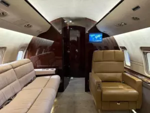 Challenger 800 — salon