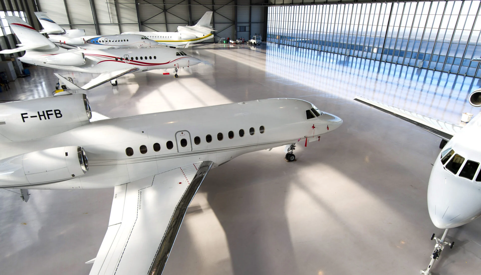 Falcon 2000LXS — салон