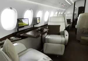 Falcon 2000S — salón
