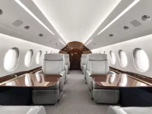 Falcon 2000S — salón