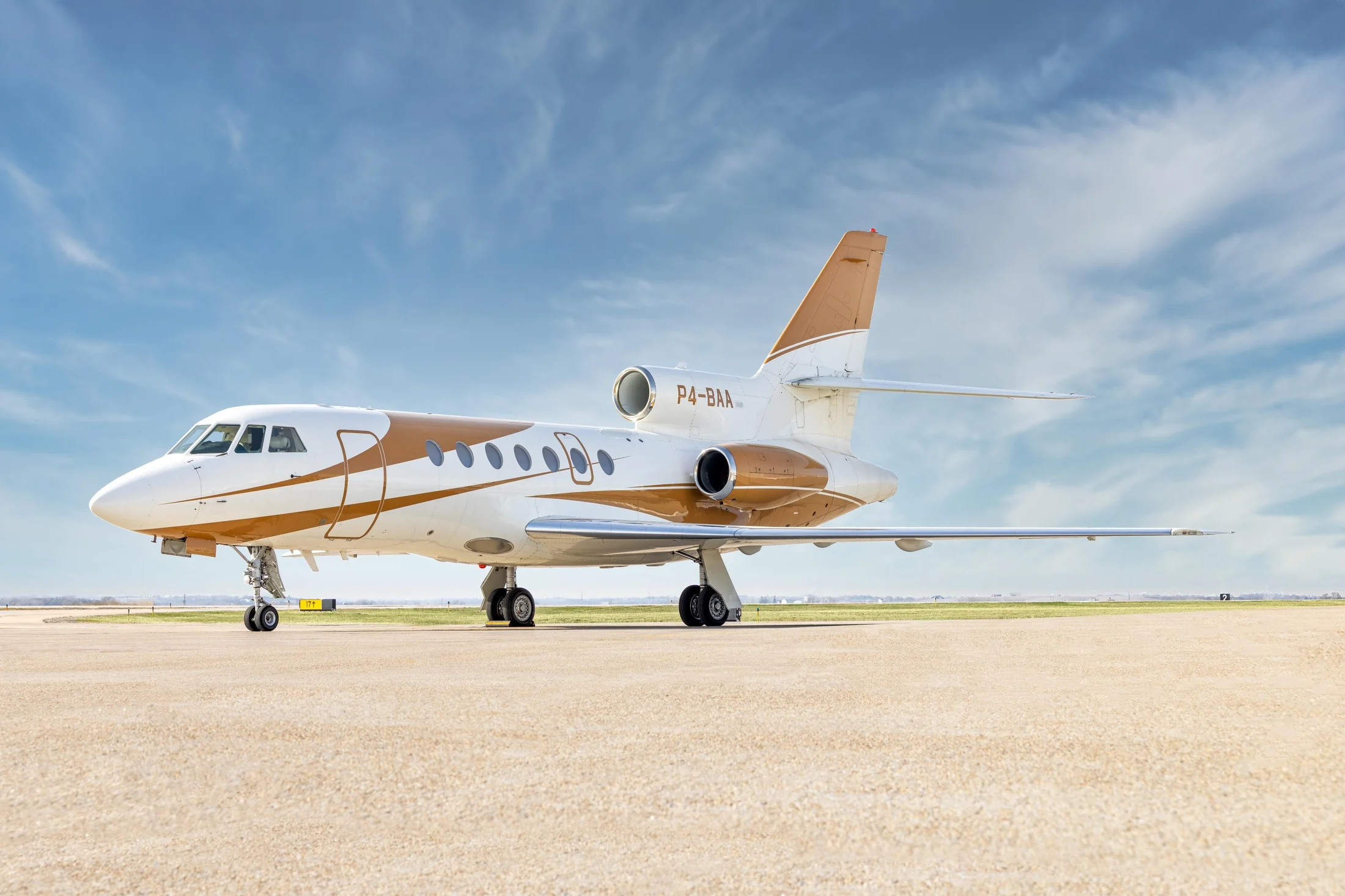 Falcon 50EX — экстерьер