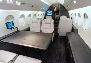 Falcon 900B — салон