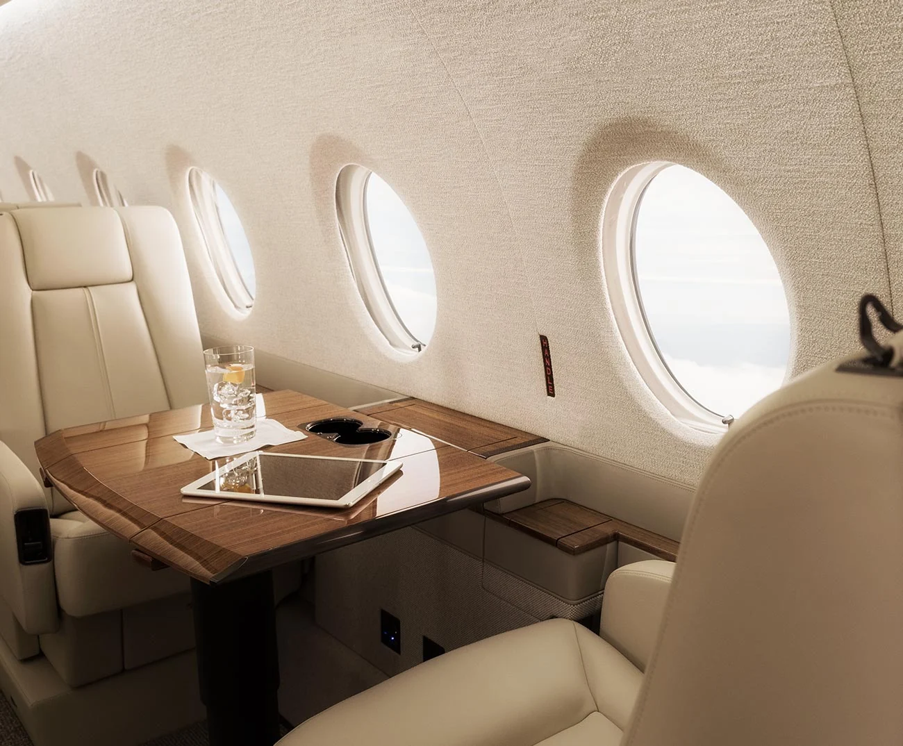 Gulfstream G280 — salon