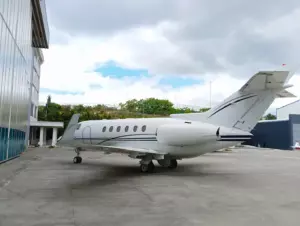 Hawker 800B — экстерьер