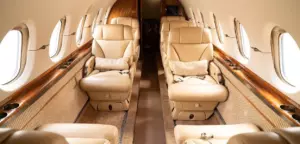 Hawker 800B — салон