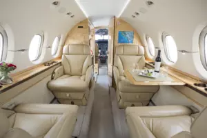 Hawker 900XP — salon