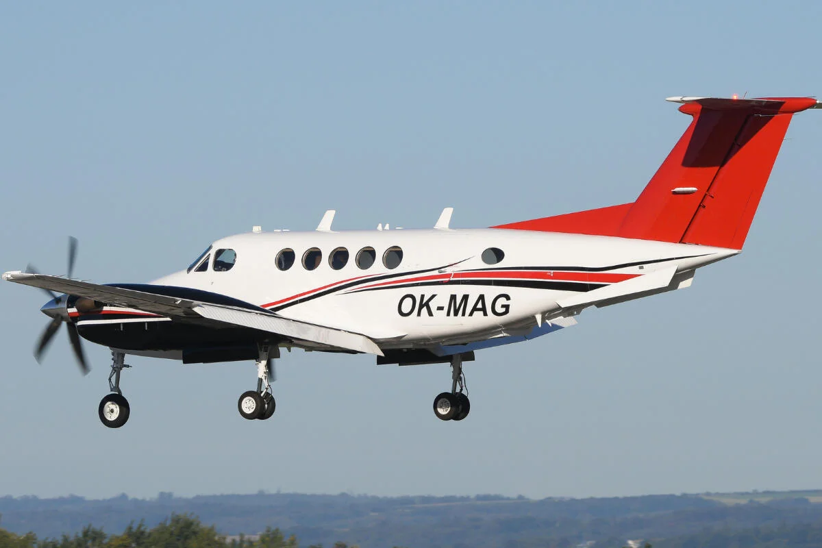 Beechcraft King Air B200 — exterior