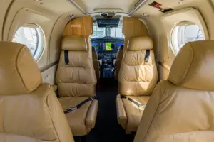 Beechcraft King Air B200 – interior
