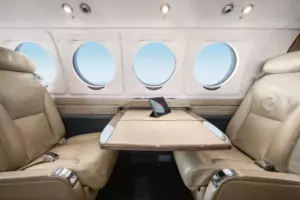 King Air 250 — salon