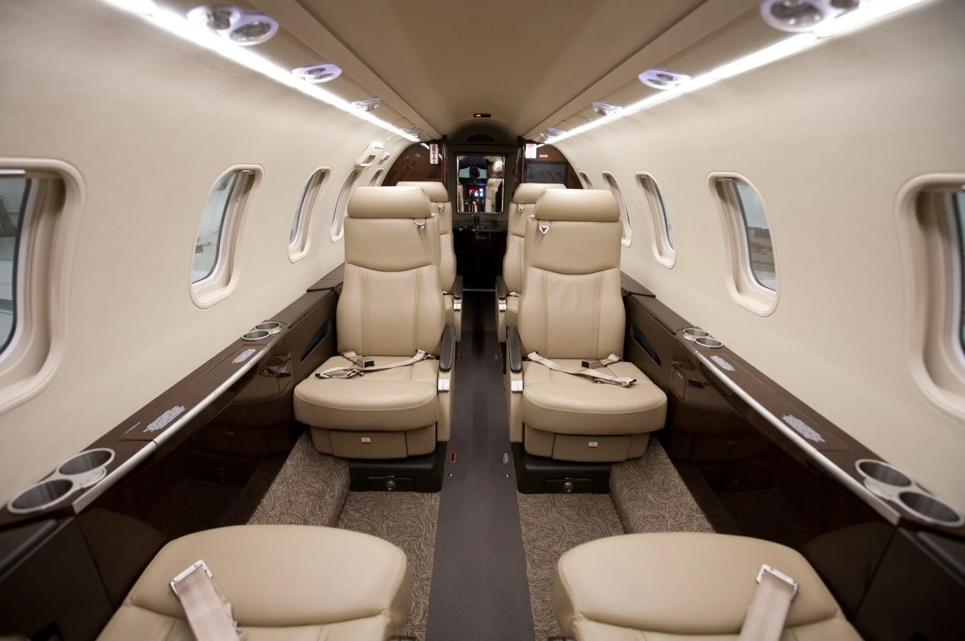 Learjet 40XR — салон