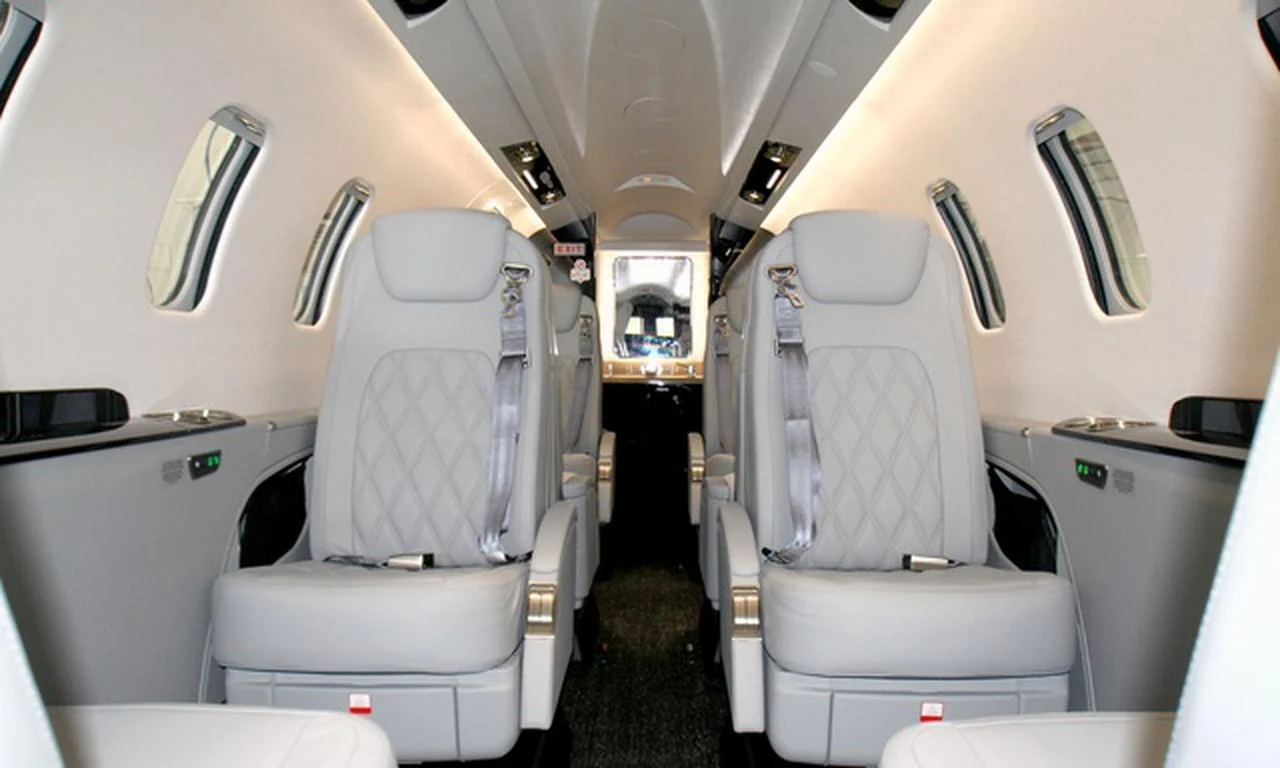 Learjet 75 — salon