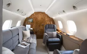 Legacy 600 — салон