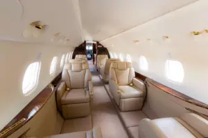 Legacy 600 — салон