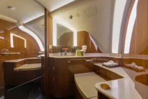 Legacy 650 — салон