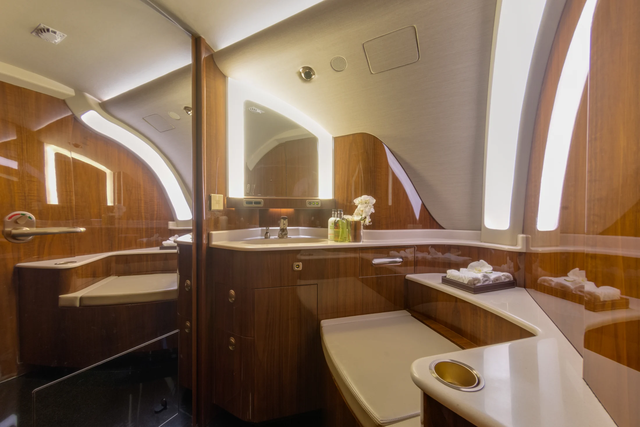 Legacy 650 — салон
