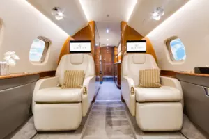 Legacy 650 — салон