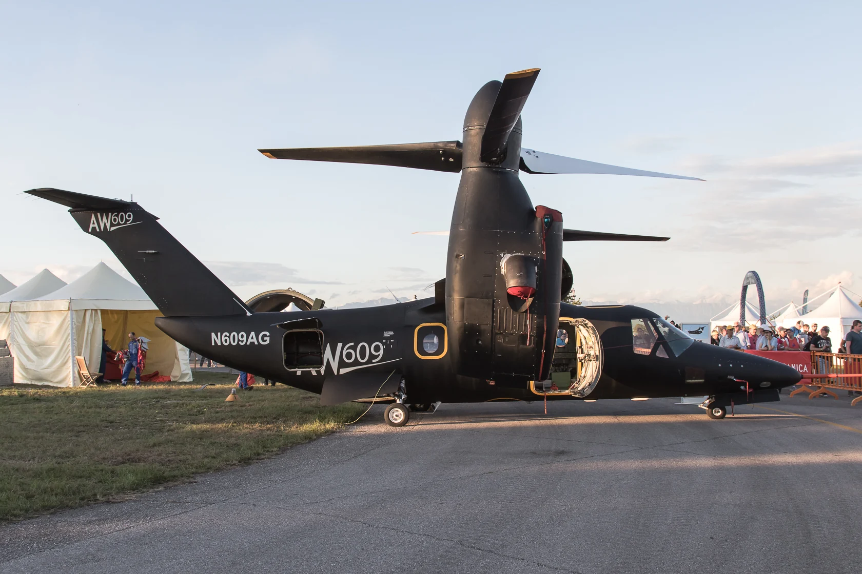 Leonardo AW609 — экстерьер