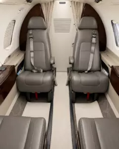 Phenom 100 — salon