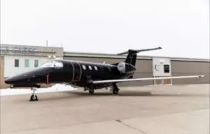 Phenom 300 — dış cephe