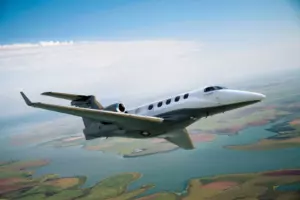 Phenom 300 — dış cephe