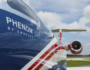 Phenom 300 — dış cephe