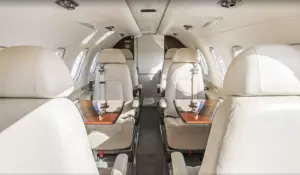 Phenom 300 — salon
