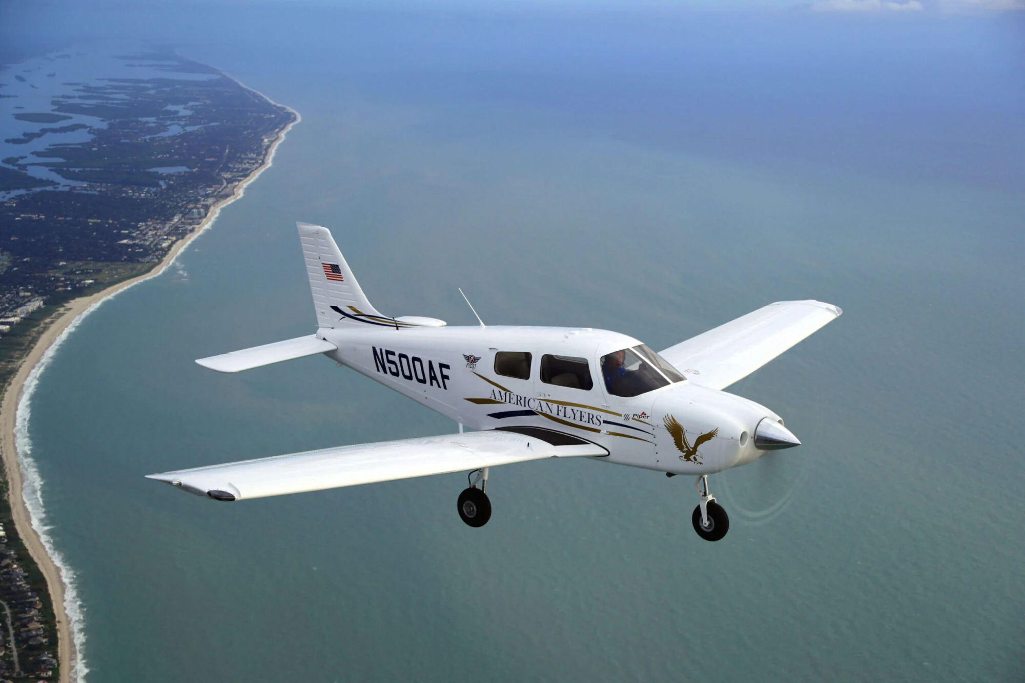 Piper Pilot 100i — экстерьер