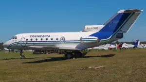 Yak-40 dış görünümü